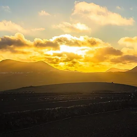Eslanzarote Luxurious Eco Dome Experience פארק נופש טגיסי