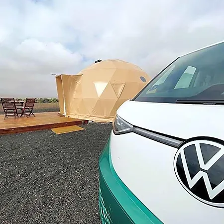 Eslanzarote Luxurious Eco Dome Experience פארק נופש *