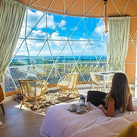 פארק נופש Eslanzarote Luxurious Eco Dome Experience טגיסי
